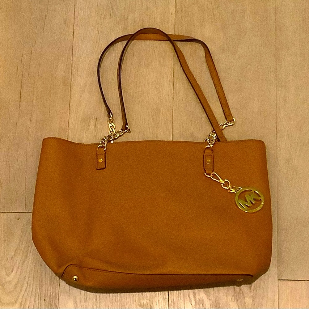 NWT New Michael Kors EW Chain Tote Leather Purse Handbag